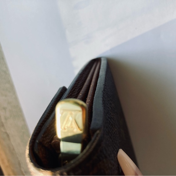 NWOT Authentic Louis Vuitton Wallet | Sarah Monogram - Picture 2 of 5
